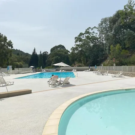アパート Dans Villa, Domaine Calme Et Piscine *